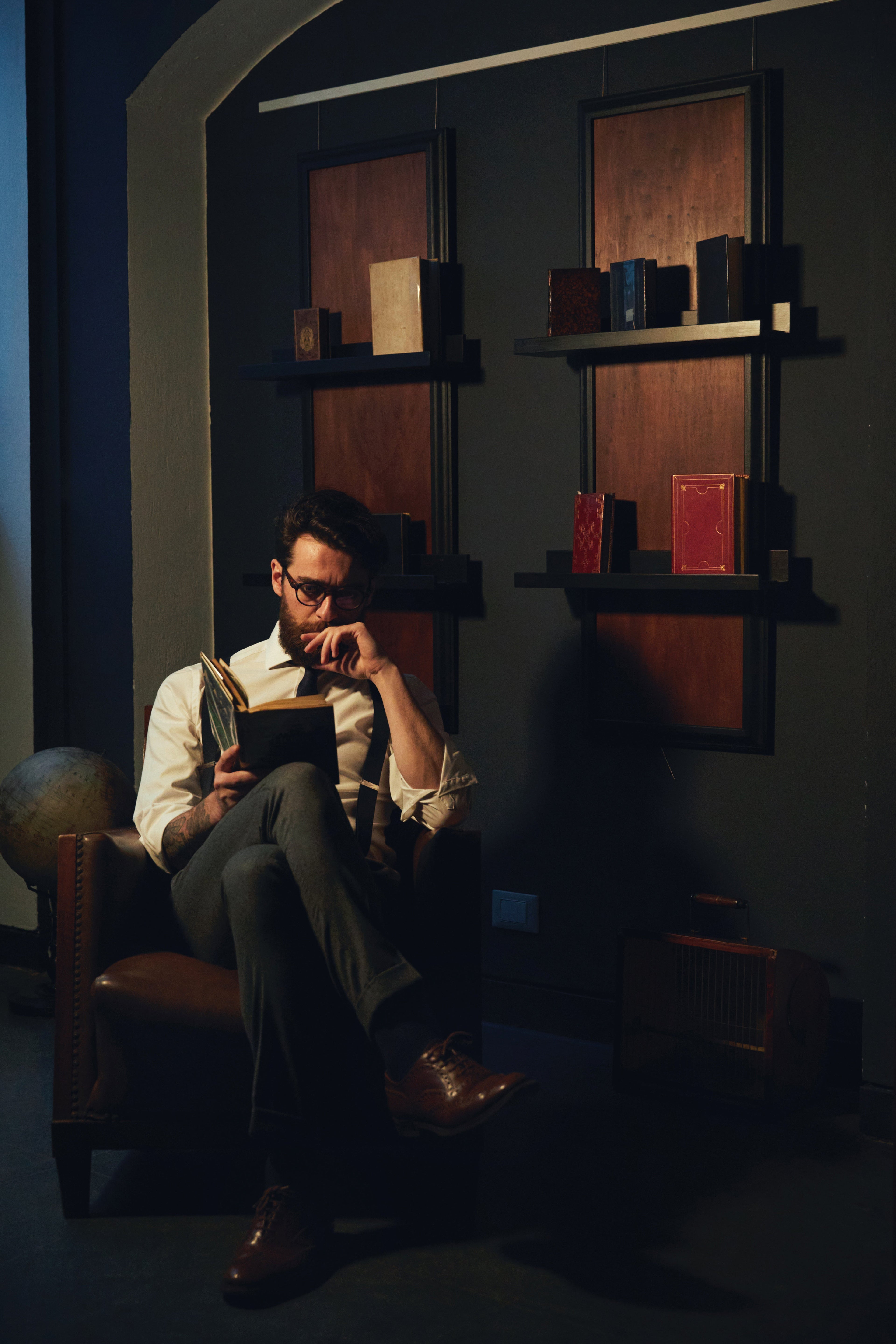 white lands ecommerce